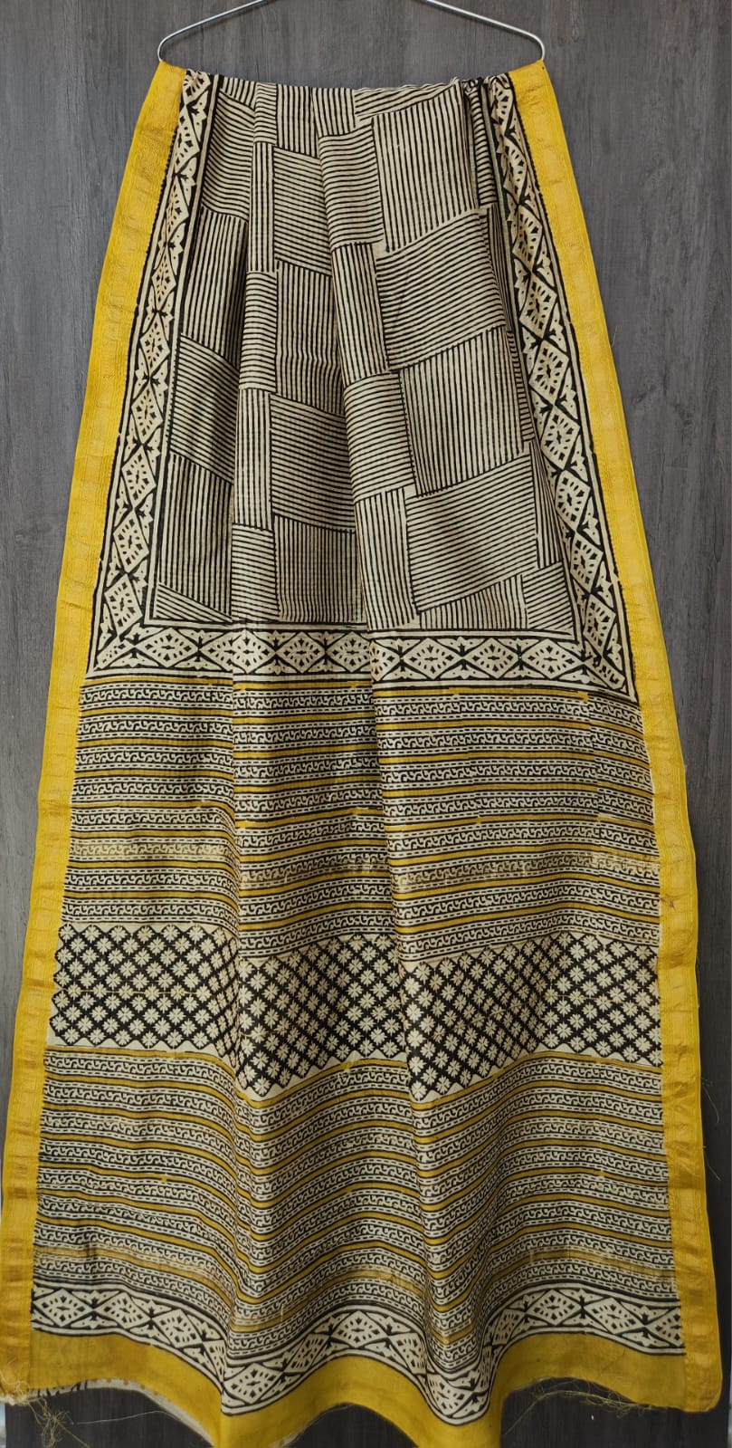 Bagru Handblock & Ajrakh Printed Pure Maheshwari Silk Saree