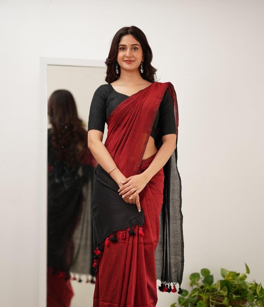 Best Quality New Khadi Cotton Colour Bar Saree