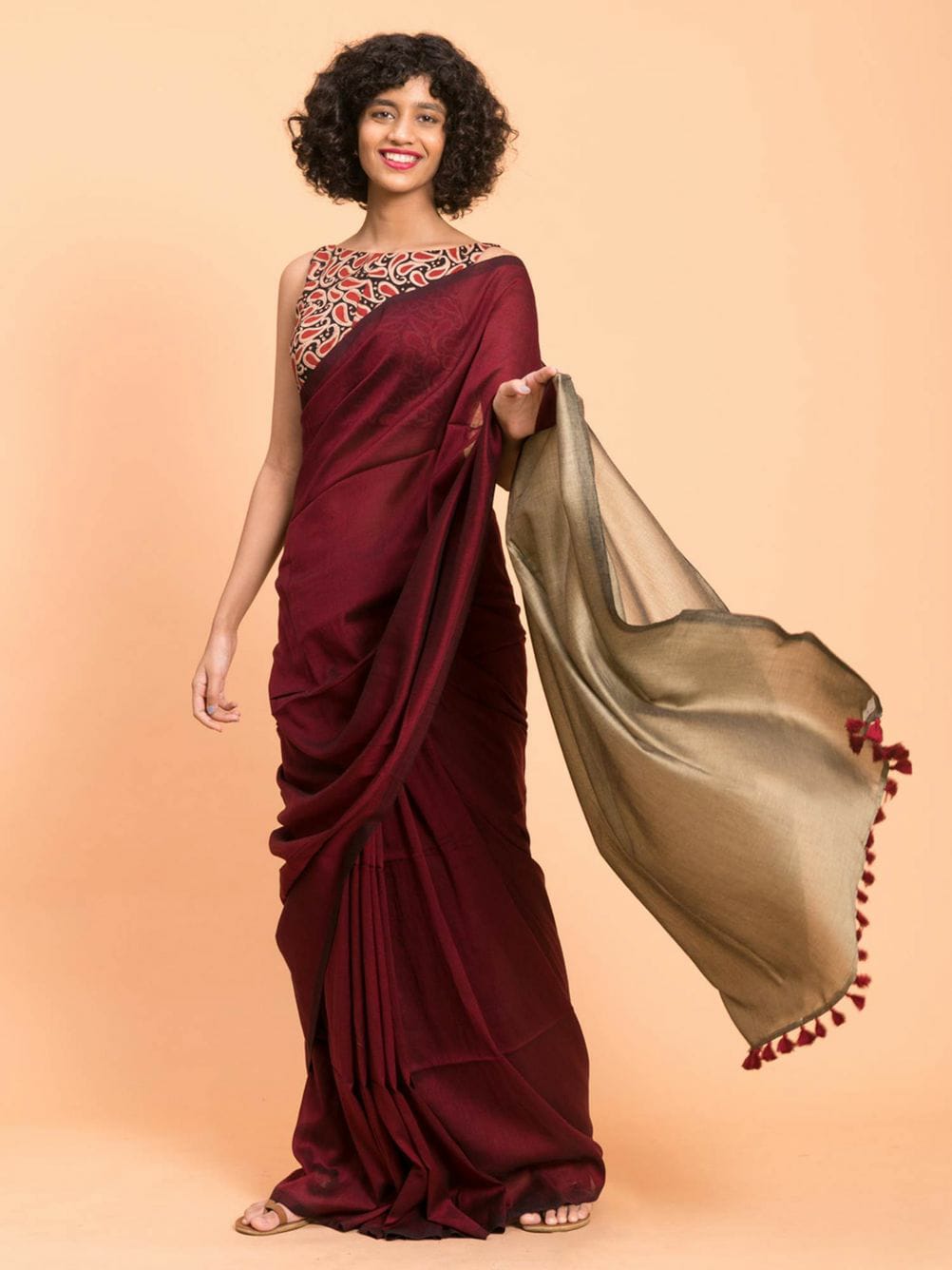 Best Quality New Khadi Cotton Colour Bar Saree