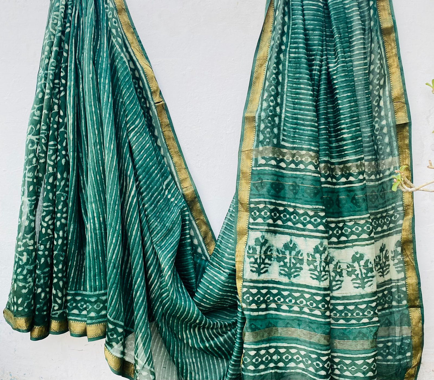 Beautifully Crafted Maheshwari Silk Saree