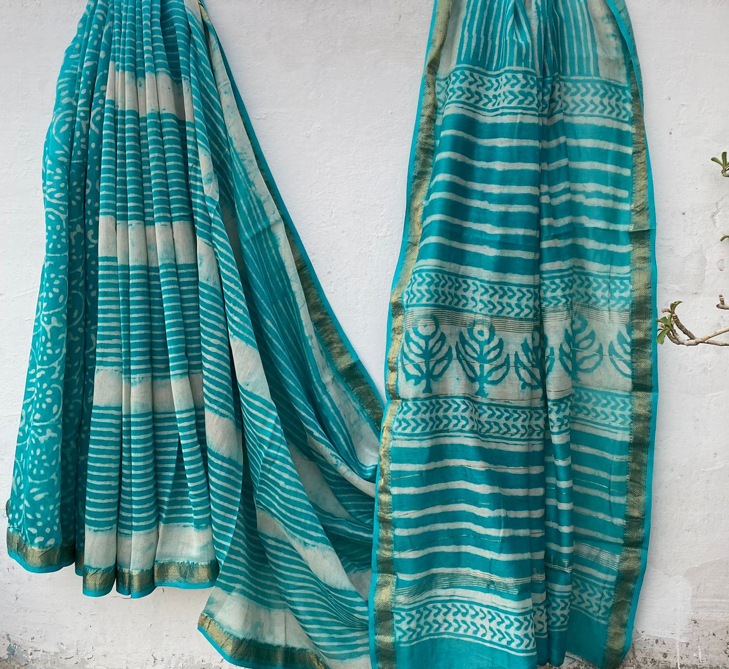 Beautifully Crafted Maheshwari Silk Saree