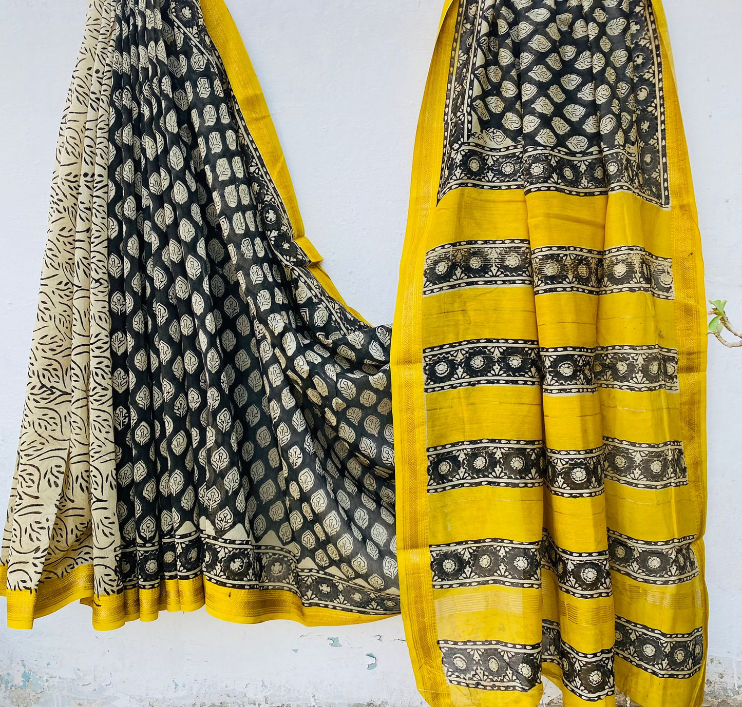 Beautifully Crafted Maheshwari Silk Saree