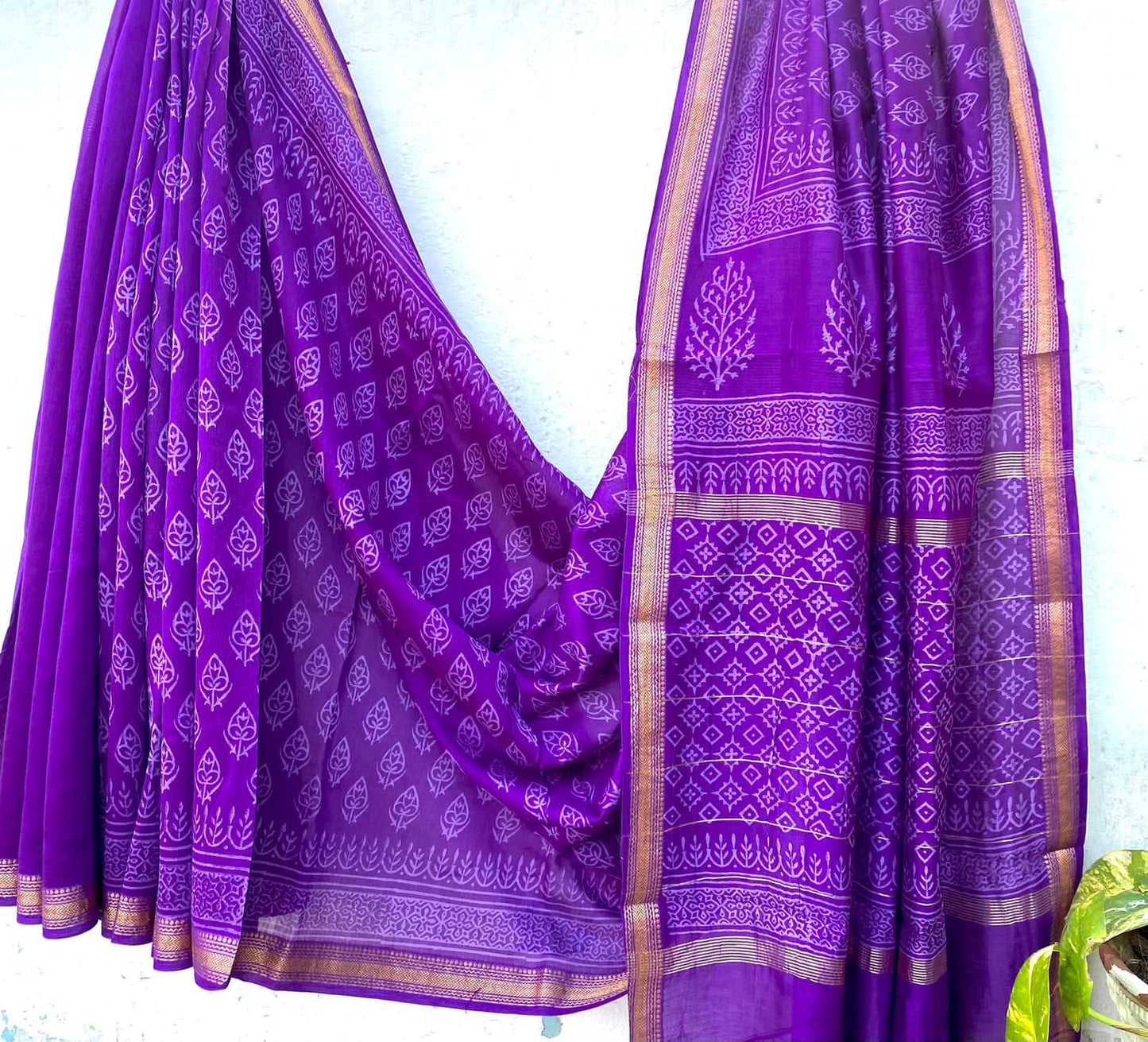 Beautifully Crafted Maheshwari Silk Saree