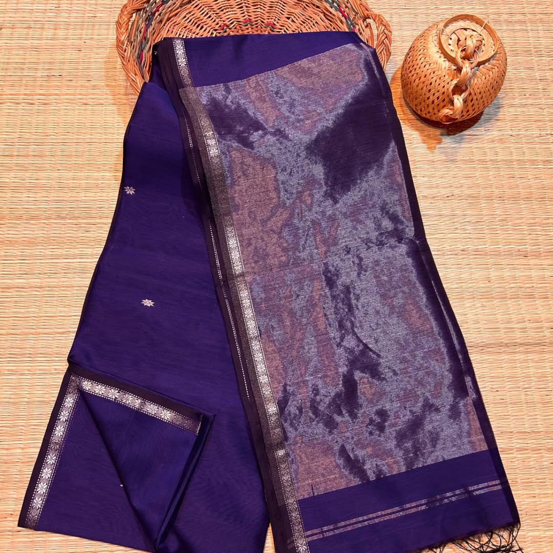 New Maheshwari Handloom Cotton-Silk Saree with Star Motifs