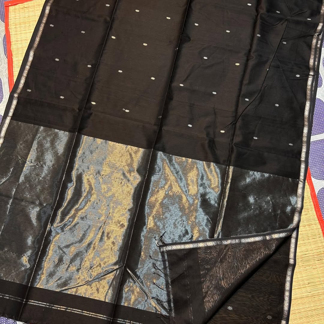 New Maheshwari Handloom Cotton-Silk Saree with Star Motifs