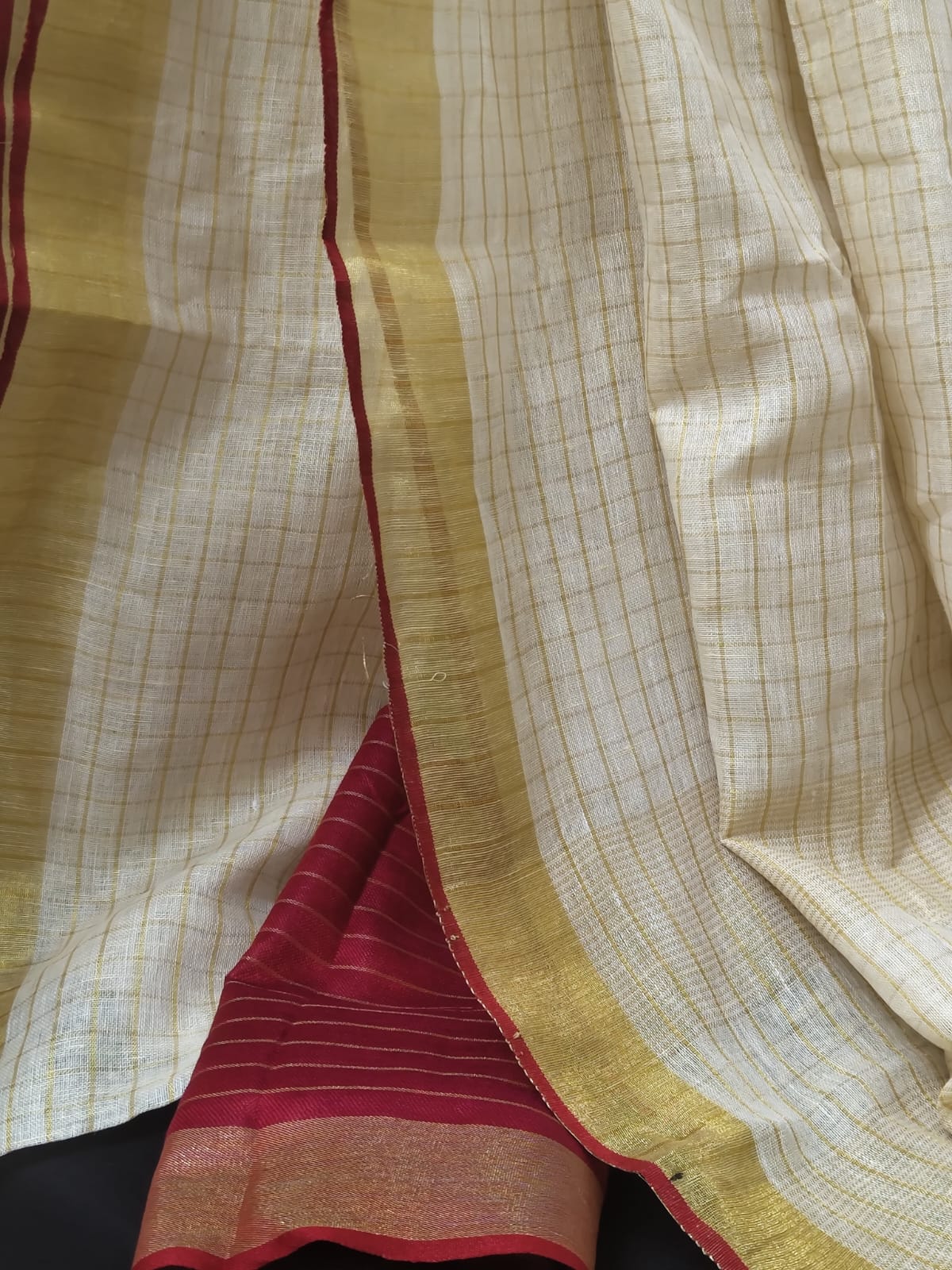 Pure Linen Weaving Mini Checks Saree