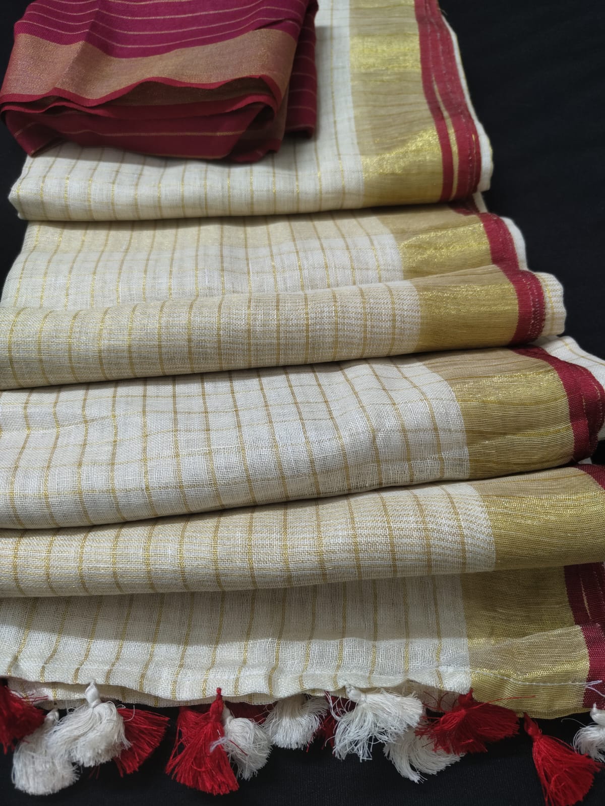 Pure Linen Weaving Mini Checks Saree