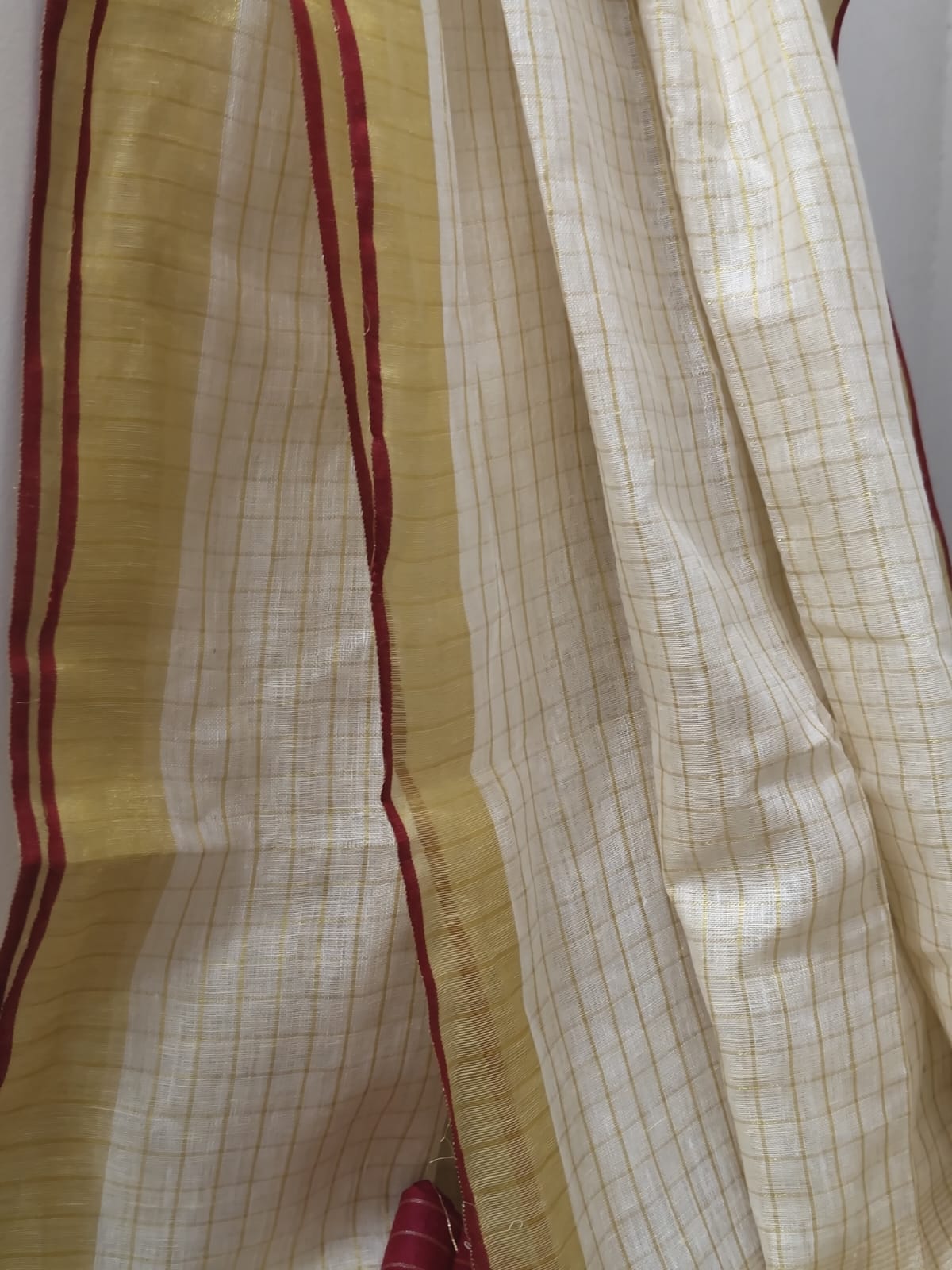 Pure Linen Weaving Mini Checks Saree