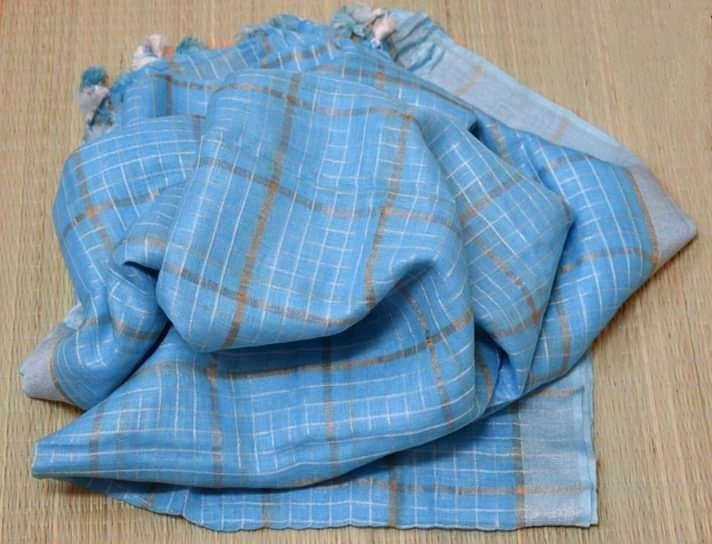 Pure Linen Weaving Mini Checks Saree with Running Blouse