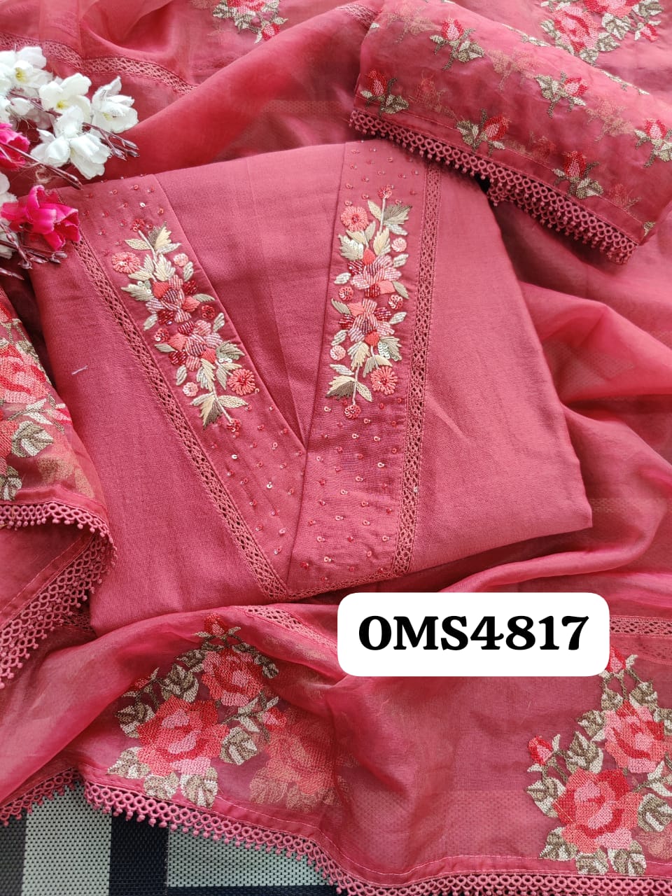 Elegant Chanderi Embroidered Set