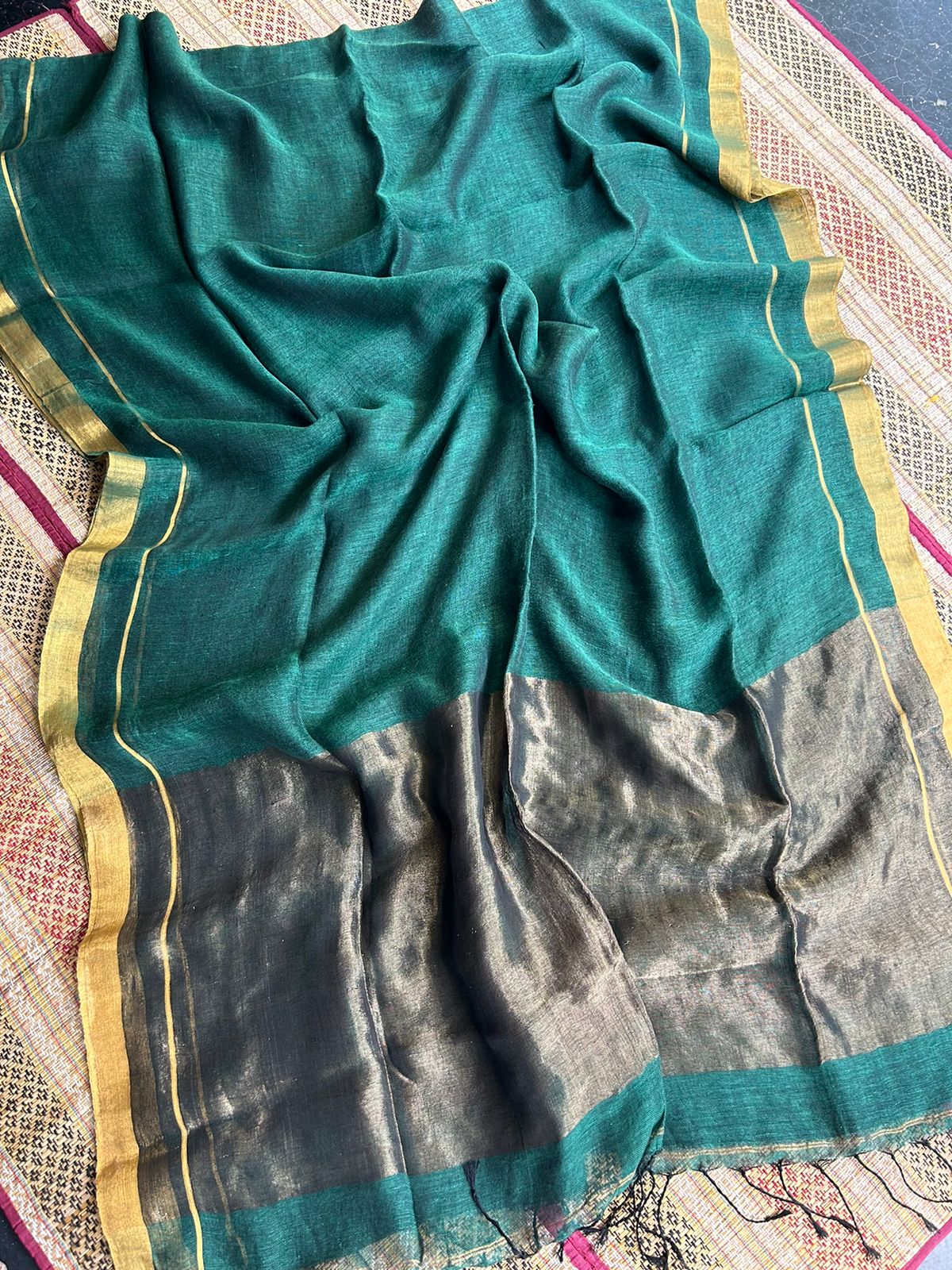 Pure Linen by Linen Handwoven Plain Saree