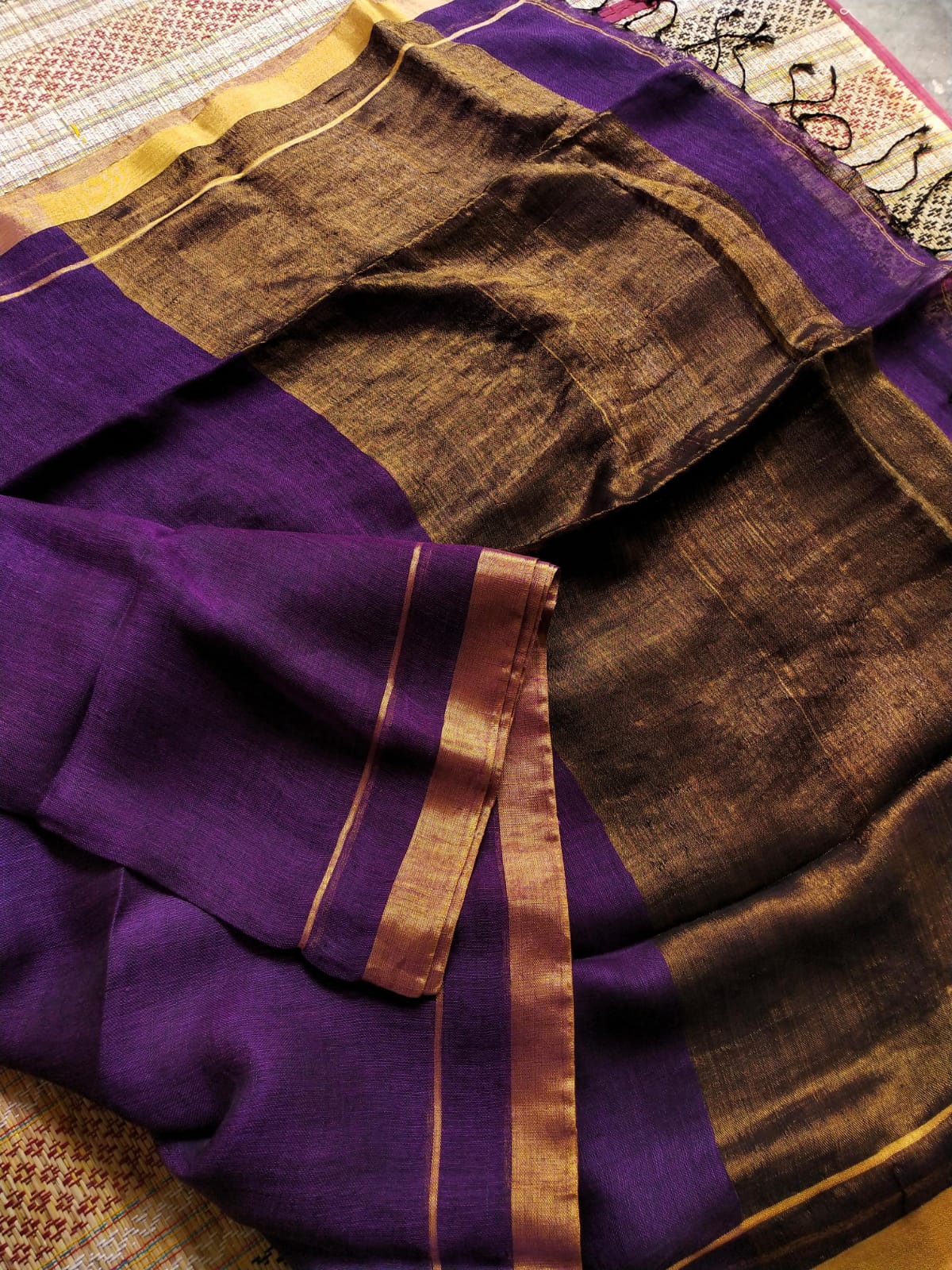 Pure Linen by Linen Handwoven Plain Saree