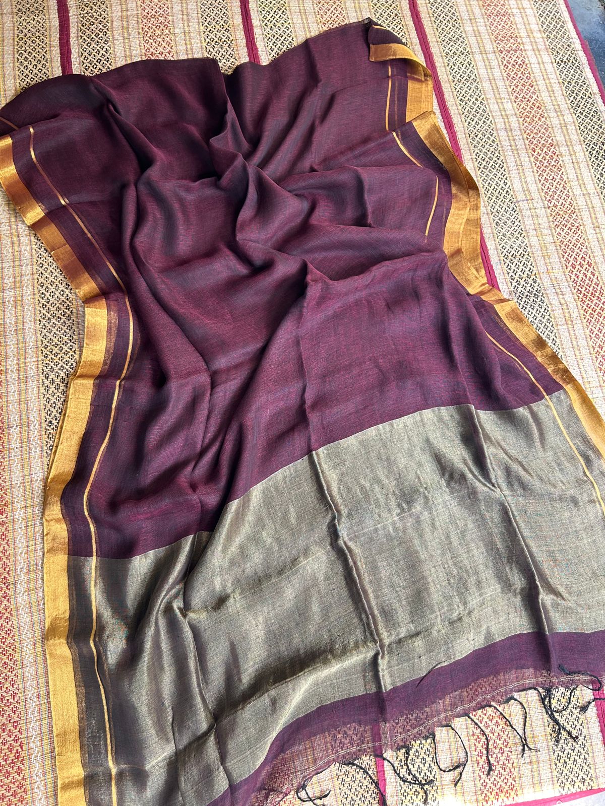 Pure Linen by Linen Handwoven Plain Saree