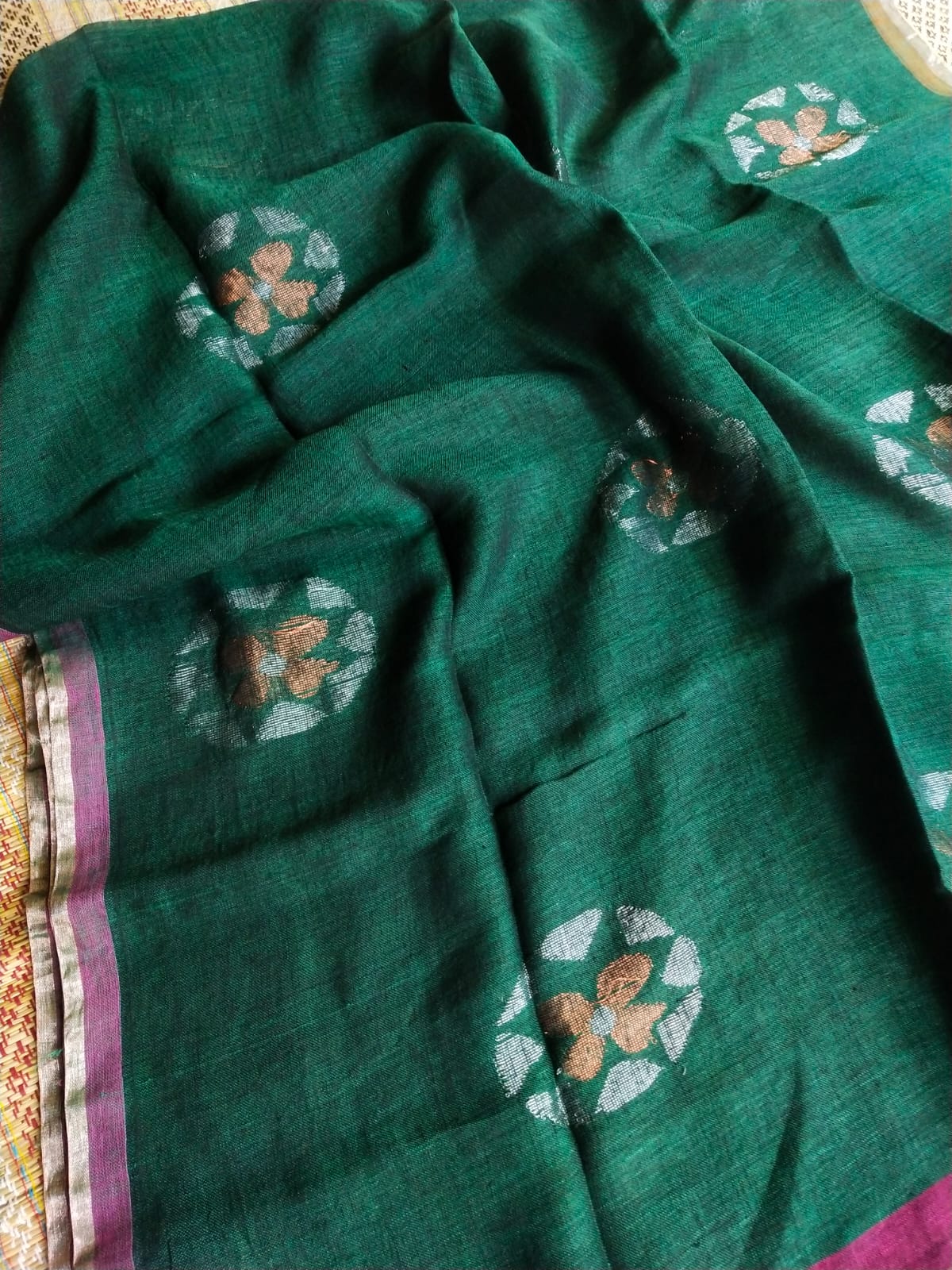 Pure Linen by Linen Patli Pallu Check Jamdani Saree