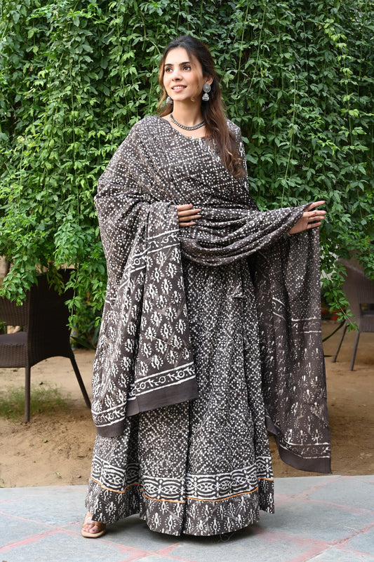 Grey Gopi: Special Bagru Hand Block Printed Chaniya Choli Set